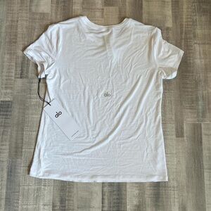 ALO Yoga Women's White T-Shirt